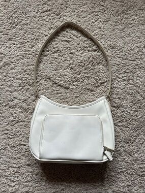 Liz Clairborne Crazy Horse White Shoulder Bag with silver detail